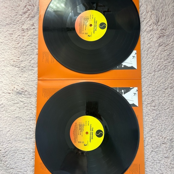The Smiths 'Louder Than Bombs' Vinyl Record - Picture 4 of 4